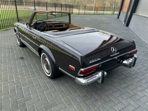 Immagine 11/36 di Mercedes-Benz 280 SL (1969)