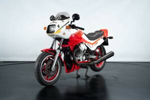 Image 2/36 of Moto Guzzi V 65 Lario (1990)