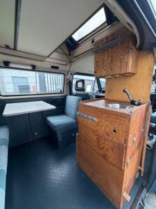 Image 13/43 of Volkswagen T3 Westfalia 1.6 TD (1986)