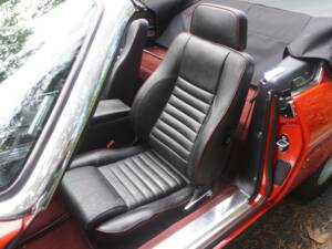 Image 13/23 de Jaguar XJS 5.3 V12 (1989)