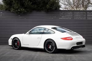 Immagine 2/25 di Porsche 911 Carrera GTS (2011)