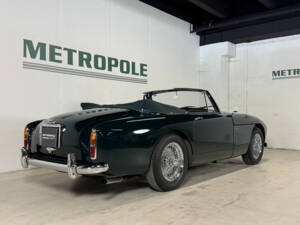 Image 4/37 of Aston Martin DB 2&#x2F;4 Mk III (1959)