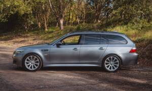 Immagine 2/35 di BMW M5 Touring (2007)