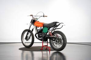 Immagine 2/48 di Montesa Cappra 250 VR (1974)