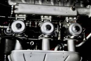 Image 37/49 de Jaguar E-Type (1970)