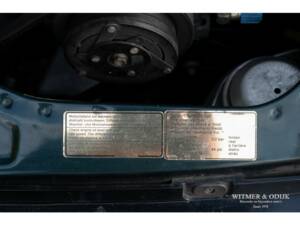 Image 41/42 of Porsche 911 Carrera 4 (1990)
