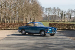 Image 2/45 of BMW 503 (1958)