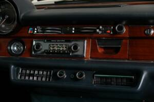 Bild 18/35 von Mercedes-Benz 280 SEL 3,5 (1972)