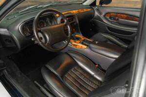 Bild 2/19 von Aston Martin DB 7 (1999)