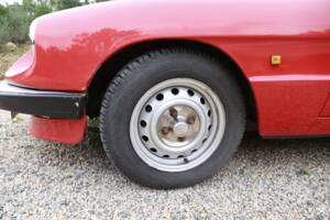 Image 54/87 of Alfa Romeo Spider Veloce (1984)