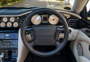 Bild 15/27 von Bentley Azure (2007)