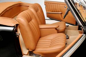 Afbeelding 15/27 van Mercedes-Benz 190 SL (1960)