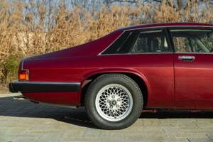 Image 22/50 de Jaguar XJ-S 3.6 (1988)