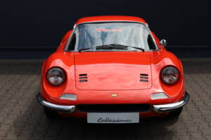 Image 2/35 of Ferrari Dino 246 GT (1972)
