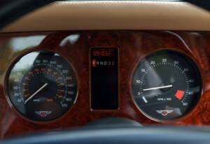 Bild 18/30 von Bentley Turbo RT (1997)