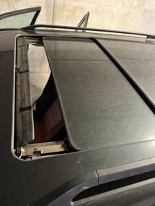 Afbeelding 45/74 van Mercedes-Benz 220 TE (1993)