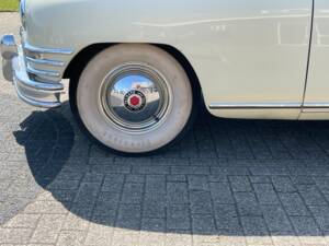 Image 9/46 of Packard Deluxe Eight Club Sedan (1949)
