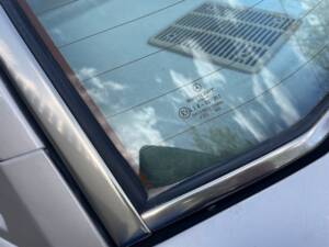 Bild 13/15 von Mercedes-Benz 190 E 2.3 (1990)