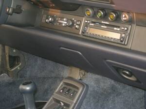 Image 24/42 of Porsche 911 Carrera 2 (1991)