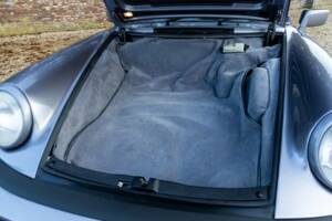 Immagine 23/50 di Porsche 911 Carrera 3.2 "25 years 911" (1988)