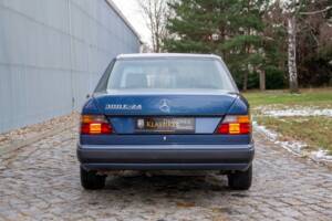 Bild 11/25 von Mercedes-Benz 300 E-24 (1991)