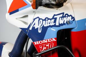 Bild 21/50 von Honda DUMMY (1990)