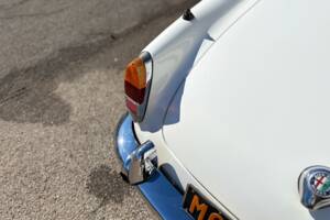 Image 13/23 of Alfa Romeo Giulia 1600 Spider (1963)