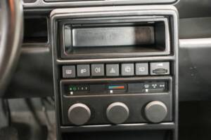 Image 31/46 of Lancia Delta HF Integrale (1988)