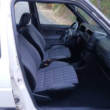 Bild 22/63 von Volkswagen Golf II GTi 1.8 (1989)