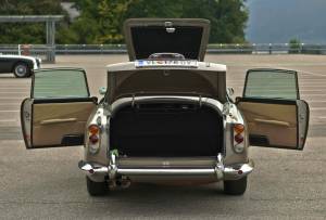 Image 14/50 de Aston Martin DB 5 (1964)