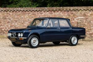 Image 20/50 of Alfa Romeo Giulia Nuova Super 1300 (1975)