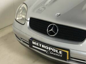 Image 8/24 de Mercedes-Benz SLK 230 Kompressor (1997)