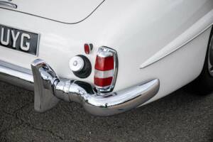 Image 44/49 of Mercedes-Benz 190 SL (1960)