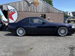 Image 5/40 of Mercedes-Benz 300 SL-24 (1990)