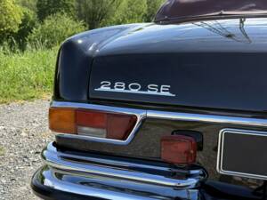 Bild 42/73 von Mercedes-Benz 280 SE 3,5 (1970)