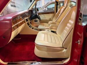 Image 11/50 of Bentley Turbo R (1988)