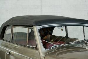 Bild 24/50 von Volkswagen Käfer 1200 Cabriolet (1957)
