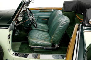 Bild 9/21 von Mercedes-Benz 540 K Cabriolet A (1937)