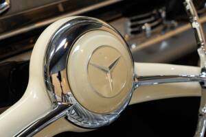 Bild 54/81 von Mercedes-Benz 300 SL Roadster (1959)