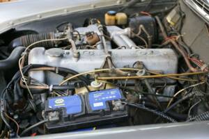 Image 41/50 of Mercedes-Benz 220 SE b (1966)