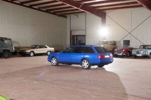 Image 16/113 of Audi S6 Plus Avant (1996)