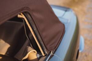 Image 55/99 of Aston Martin DB 6 Volante (1968)