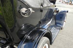 Image 12/41 of Ford Model T Touring (1925)