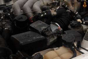 Image 15/50 of BMW 320i (1987)