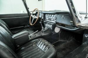 Image 9/47 de Jaguar E-Type (1969)