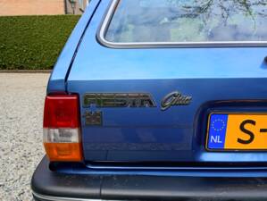 Image 6/23 de Ford Fiesta 1.1 (1988)