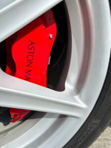 Image 22/25 of Aston Martin V8 Vantage (2007)