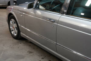 Image 16/50 of Bentley Arnage R (2004)