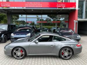 Image 1/27 of Porsche 911 Carrera 4S (2007)