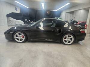 Image 2/14 of Porsche 911 Turbo (2001)